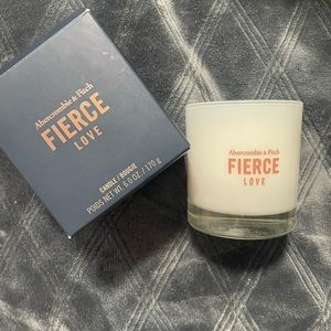 Abercrombie and Fitch Love Candle ♥️